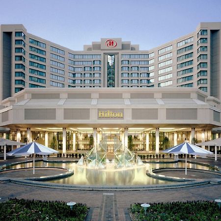 Hotel Hilton East Brunswick Extérieur photo