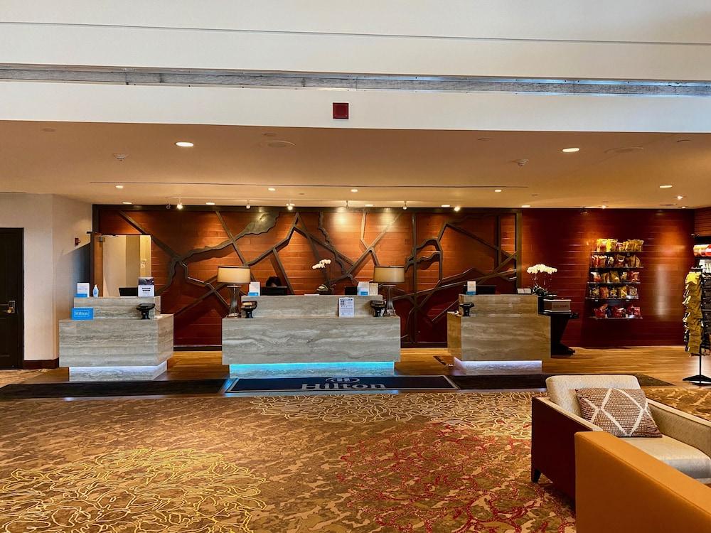 Hotel Hilton East Brunswick Extérieur photo