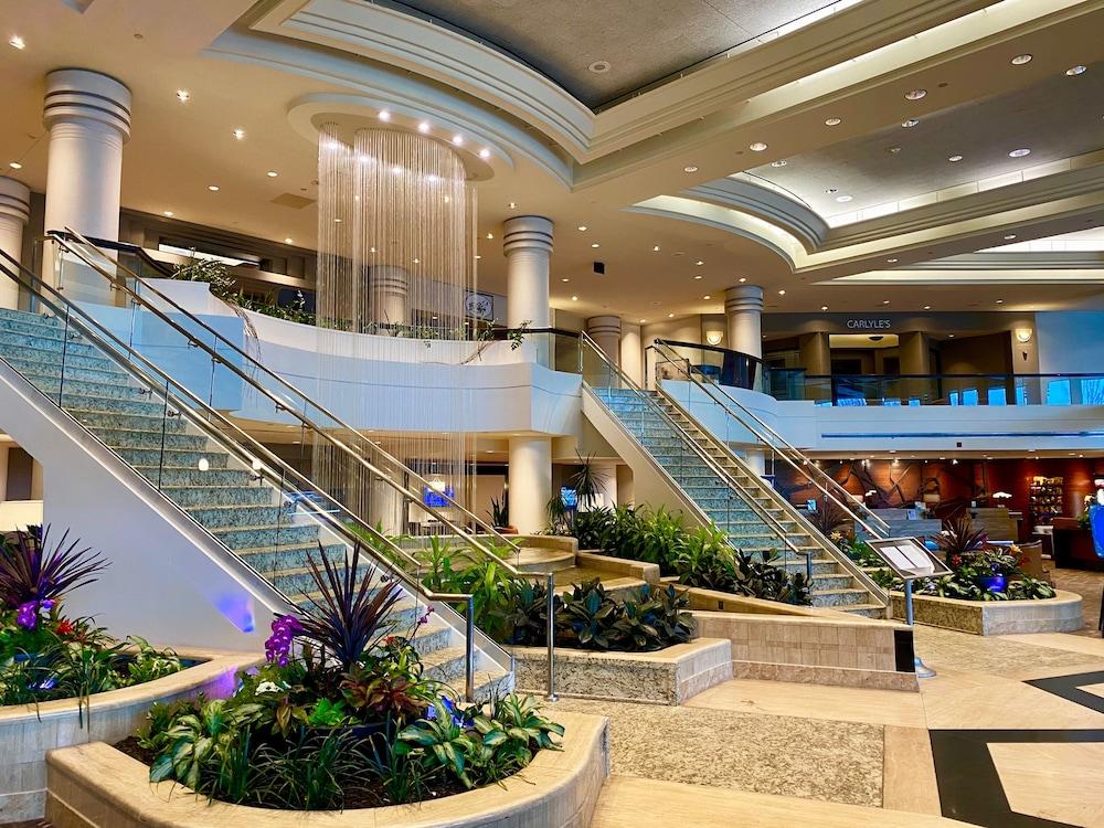 Hotel Hilton East Brunswick Extérieur photo