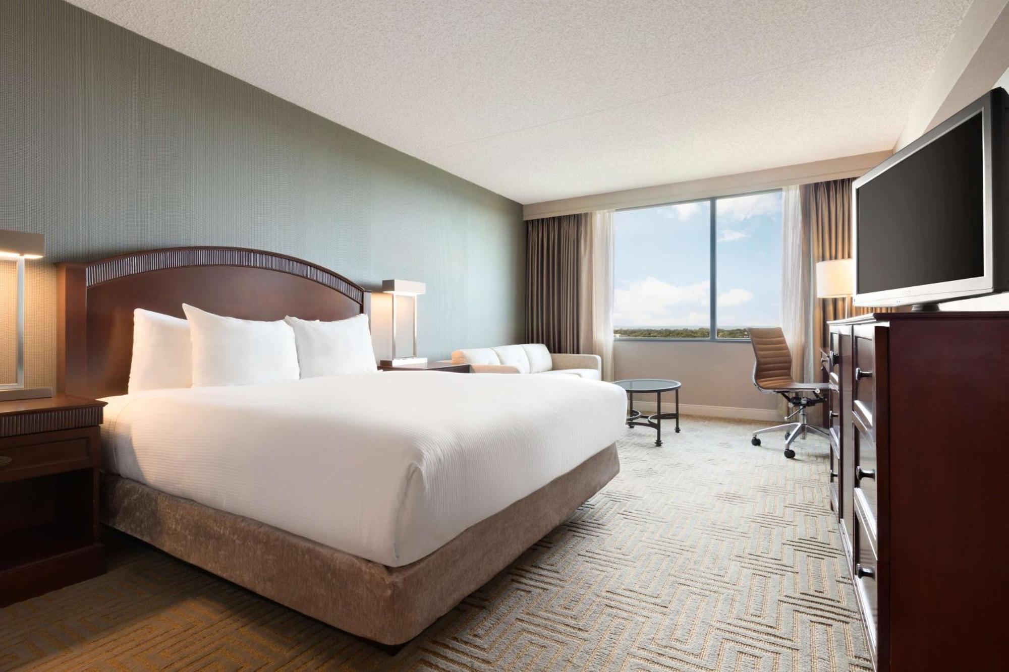 Hotel Hilton East Brunswick Extérieur photo