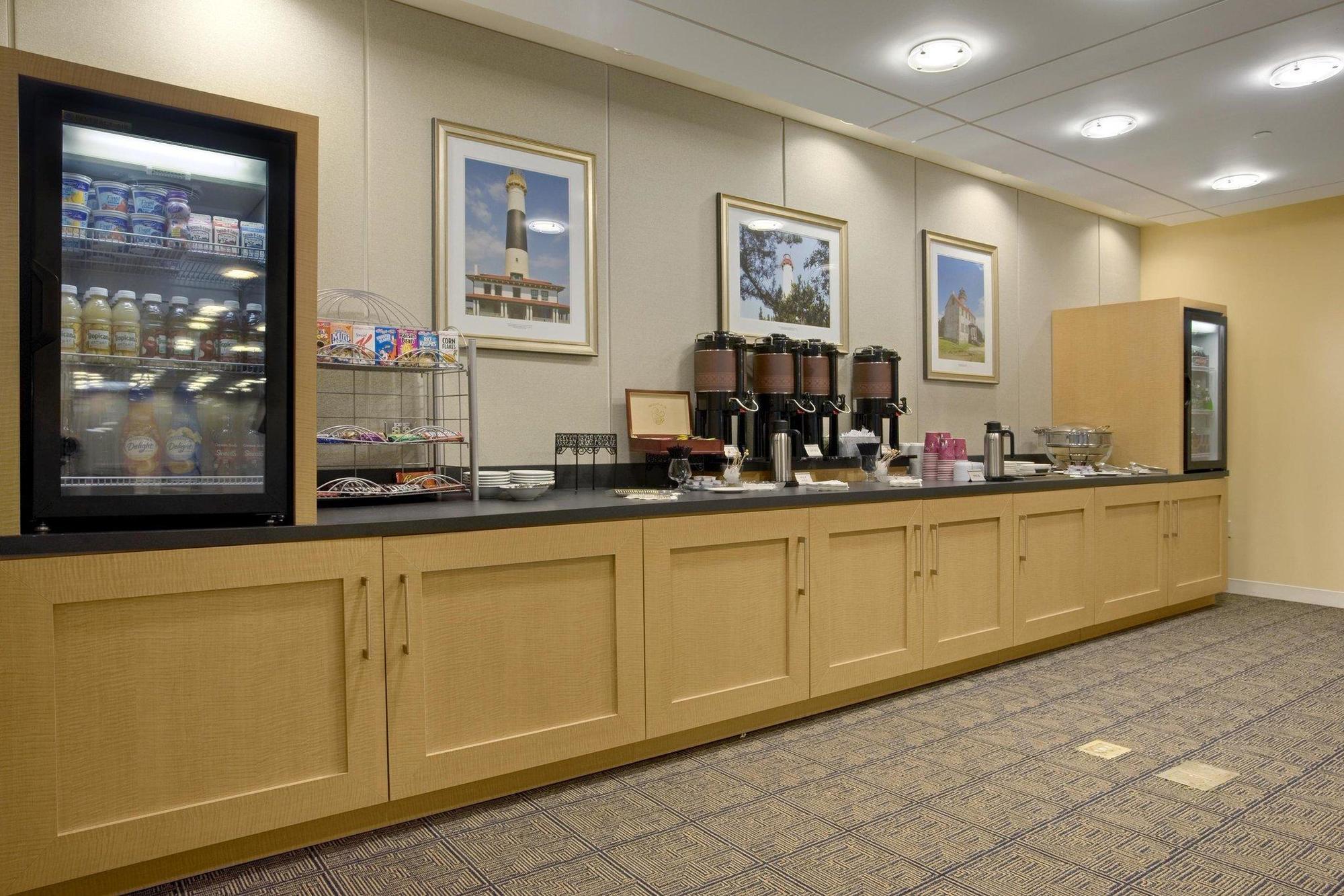 Hotel Hilton East Brunswick Extérieur photo