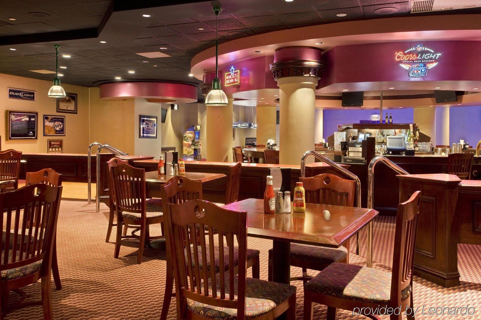 Hotel Hilton East Brunswick Extérieur photo
