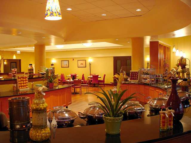 Hotel Hilton East Brunswick Restaurant photo